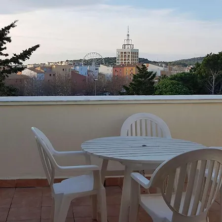 T2 Avec Parking, Grande Terrasse, Et Proche - Quartier Mole - Fr-1-702-37 * آجد